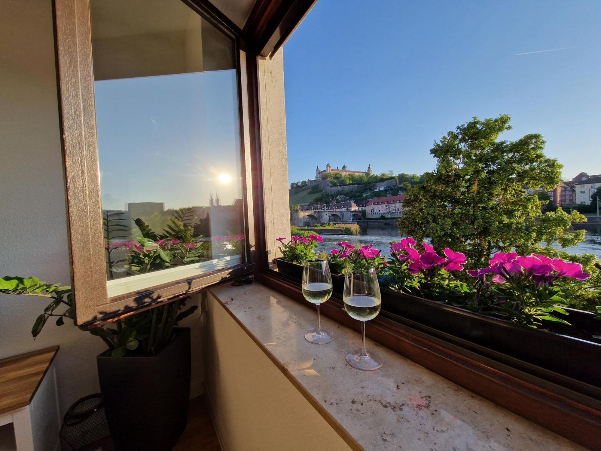 Fewo Alte Mainbruecke Wurzburg Luaran gambar